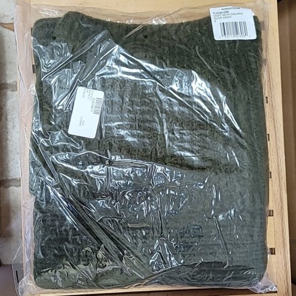 Leith Dolman Turtleneck Sweater - Picture 2 of 3